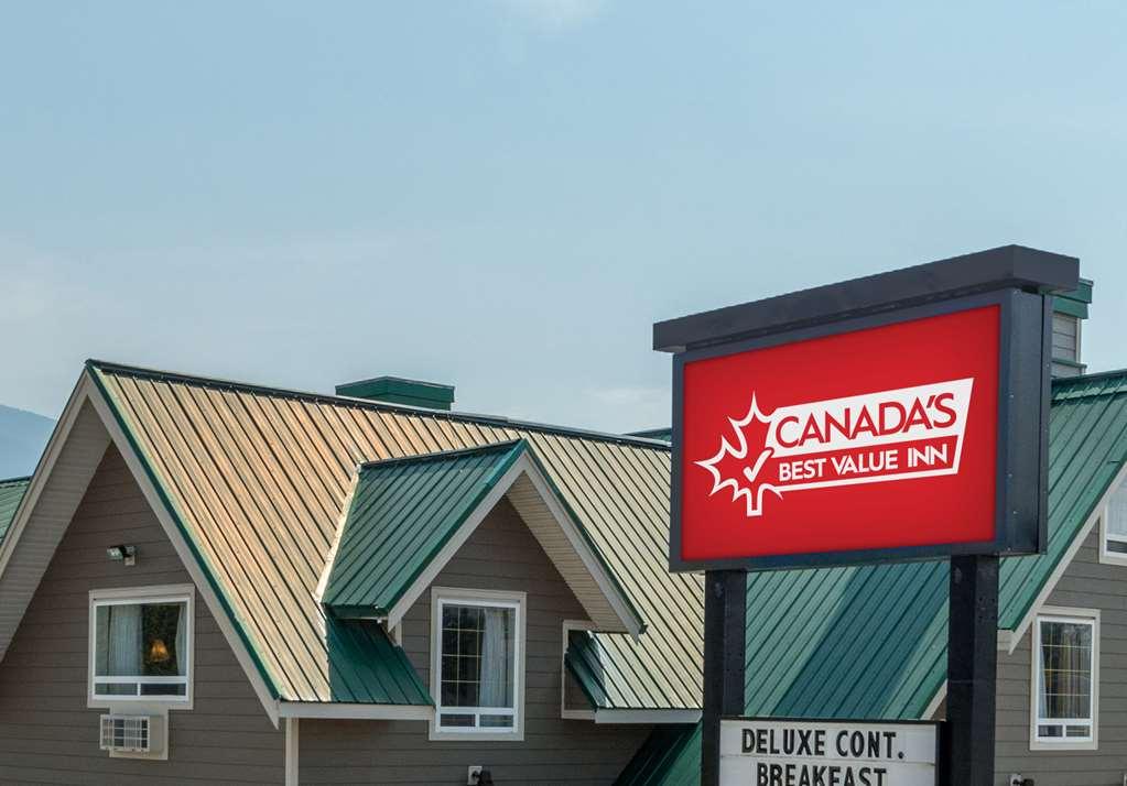 Kings Court Motel Cold Lake Esterno foto